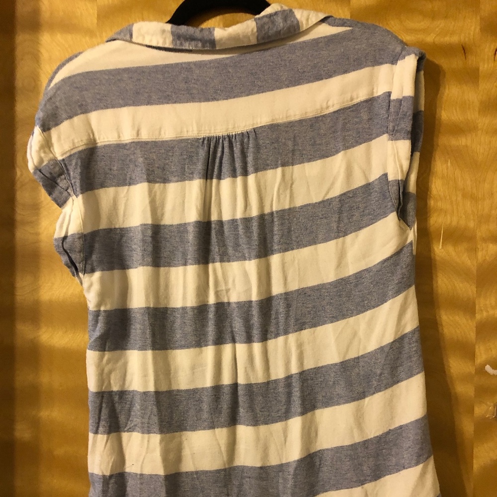 Blue & White Striped Button-Up Size Small